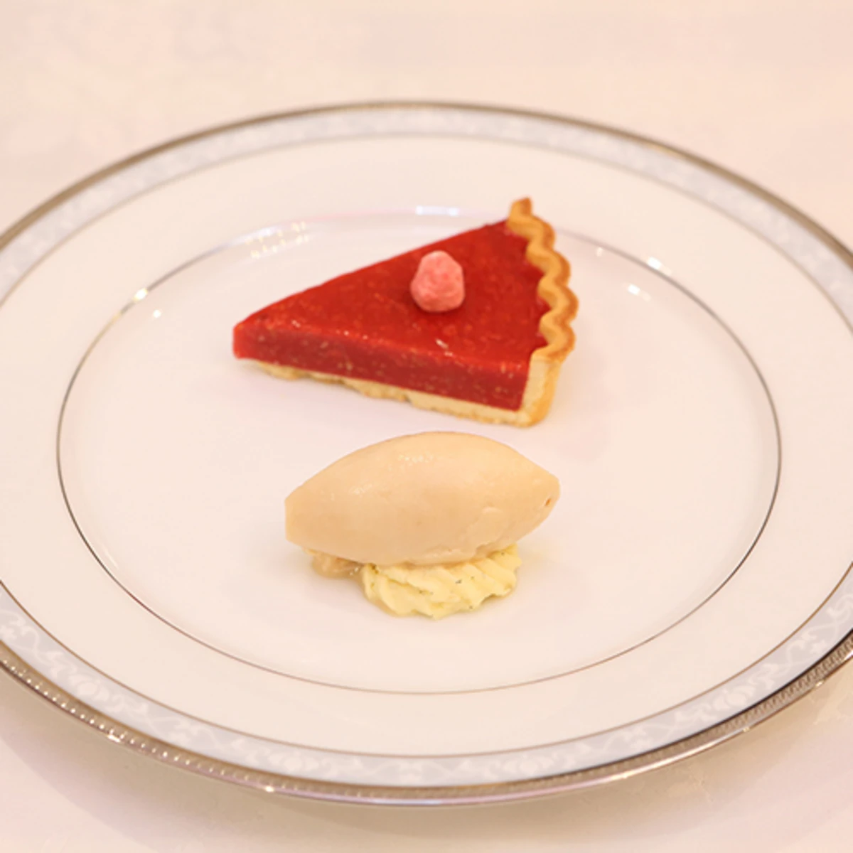【銀座フレンチアニバーサリープラン】美食の都リヨンの味を堪能する全8品ディナーコース★シャンパーニュ付★ 6
