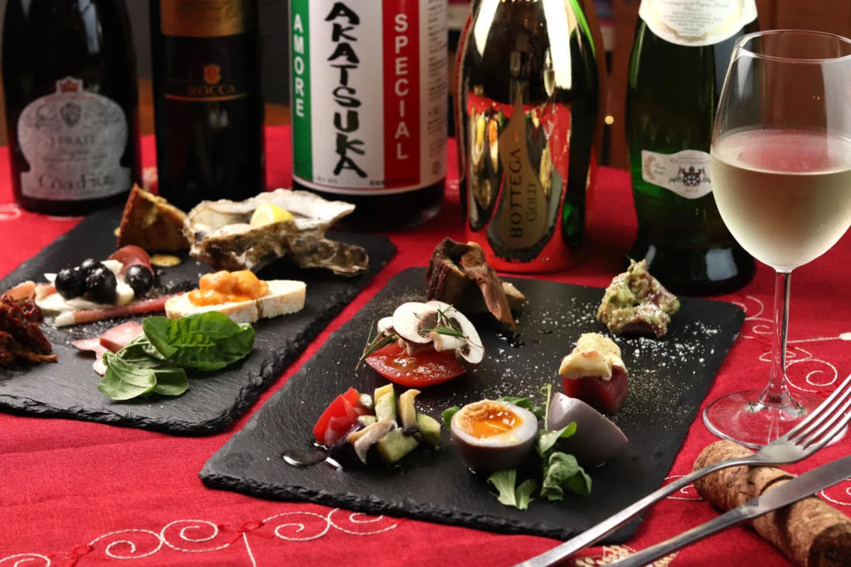 季節の味覚とシェフのお勧め料理を味わう優雅な晩餐コース全5品＋ウェルカムシャンパーニュ 7