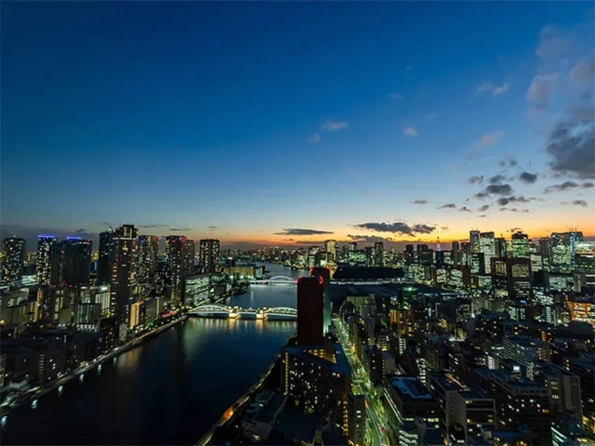【12月19日~25日限定 / 地上110m★煌めく絶景を望む特等席×クリスマスディナープラン】和牛や鮑、タラバ蟹など高級食材で織りなす鉄板焼コース+乾杯スパークリングワイン★天空の美食空間〜銀座クレストン32階の写真 3