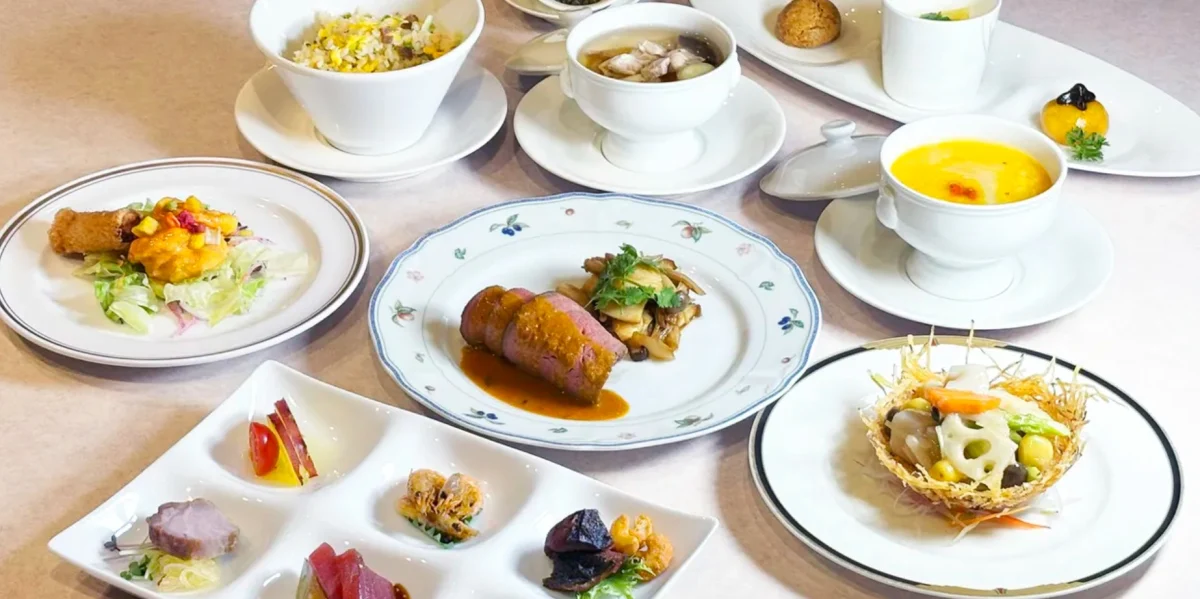 フカヒレ料理含む中国料理を堪能！贅沢な美食体験を | 最大8名様【個室席確約×結納・顔合わせランチプラン】鳳凰菜譜コース / フカヒレ入り茶碗蒸しや鮑・大海老料理含む本格中華を愉しむ★ホテルクラウンパレス知立で家族の門出を祝う