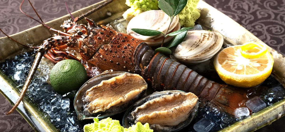 【個室確約/アニバーサリーディナープラン】選べる鉄板焼きコース全2種+乾杯ドリンク+メッセージ付きアニバーサリープレート★青山の路地裏に佇む名店★の写真 5