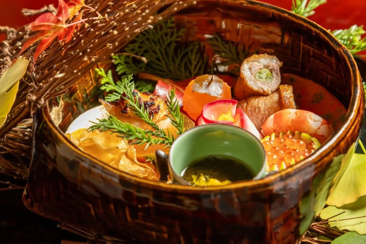 四季を感じる極上の懐石料理が特別な夜を彩る | 【歴史ある京町家の個室で祝う★記念日ディナー】四季折々の美食を贅沢に味わう懐石料理★京都御所エリア×大人の隠れ家
