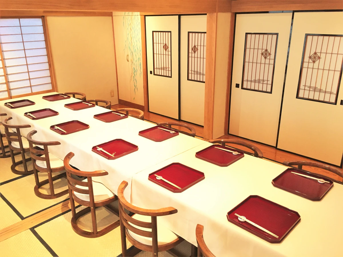 【個室確約 / お食い初めランチプラン】関内に佇むミシュラン二つ星店の本格懐石コース★大人2名様+お食い初め膳セット★の写真 4