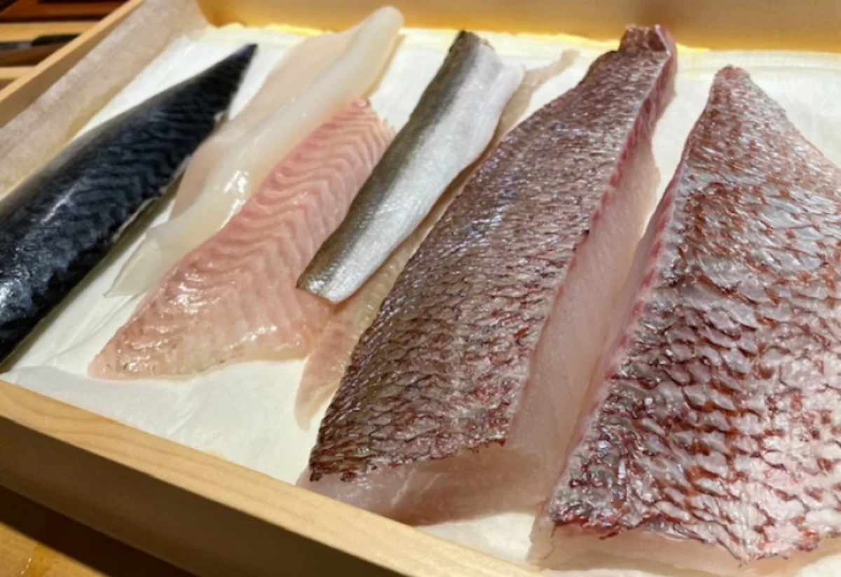 【最大12名★カウンターor個室選択可★大人数の米寿お祝いプラン】職人技×旬食材が織りなす海鮮ディナーコース★寿司・焼物・人気の茶碗蒸しなど堪能!札幌・狸小路の隠れ家で贅沢&特別な夜をの写真 5
