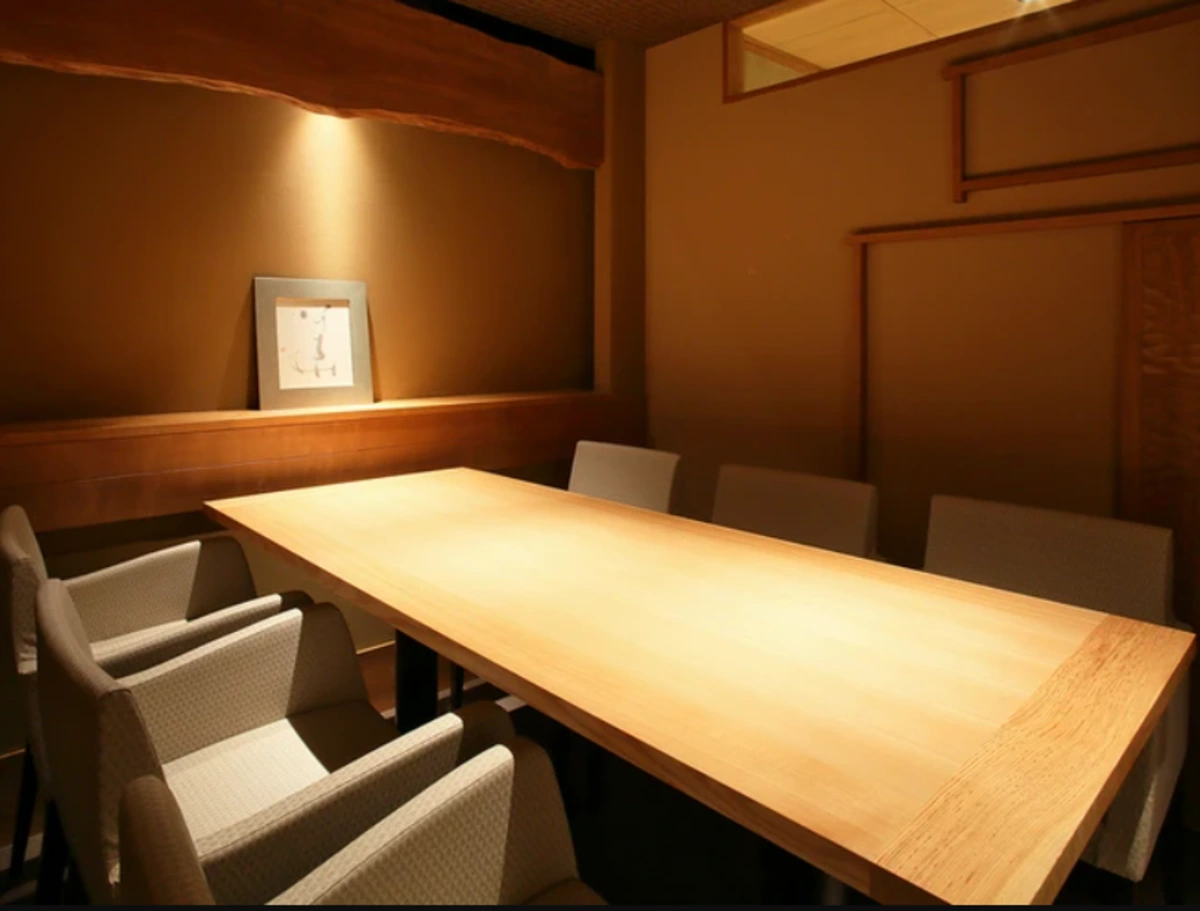 【最大10名様 / 個室確約★接待ディナー】2種から選べる懐石＋店主が点てる濃茶・薄茶＆和菓子★栄駅近、特別な会食のひとときの写真 2