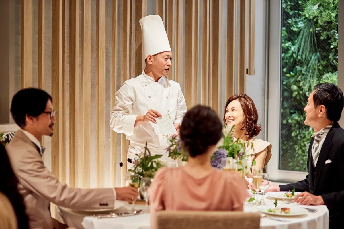 【6~40名様|個室確約★顔合わせプラン】祝い鯛の姿焼き&料理長厳選肉料理を味わう「晴(HARE)」プラン+当日のしおり&テーブル装花&記念写真&事前打ち合わせ付き★祇園の名所 目の前の町屋で顔合わせの写真 2