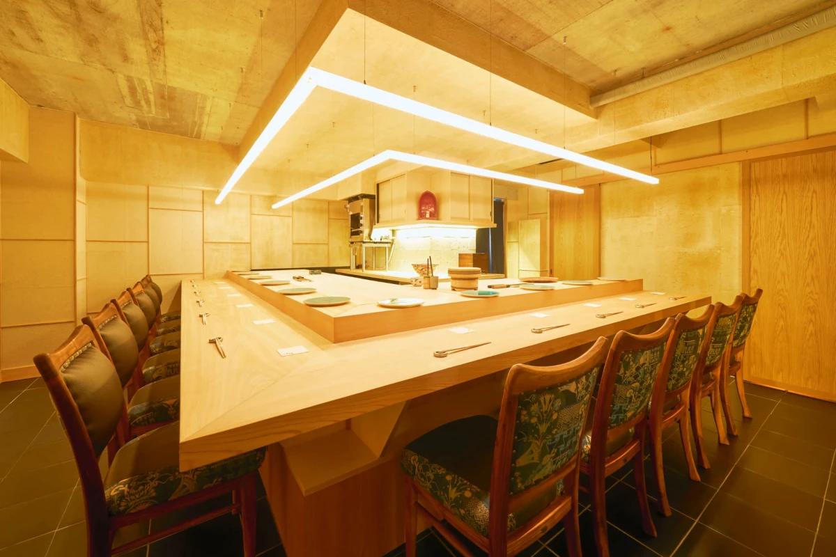 【最大11名★ランチ・ディナー可★アニバーサリーコース】若手職人が握る創作くずし寿司のおまかせコース★15貫＆3品の創作小皿料理＋乾杯スパークリングワイン＆メッセージ付きプレート★中目黒で祝う特別な日の写真 2