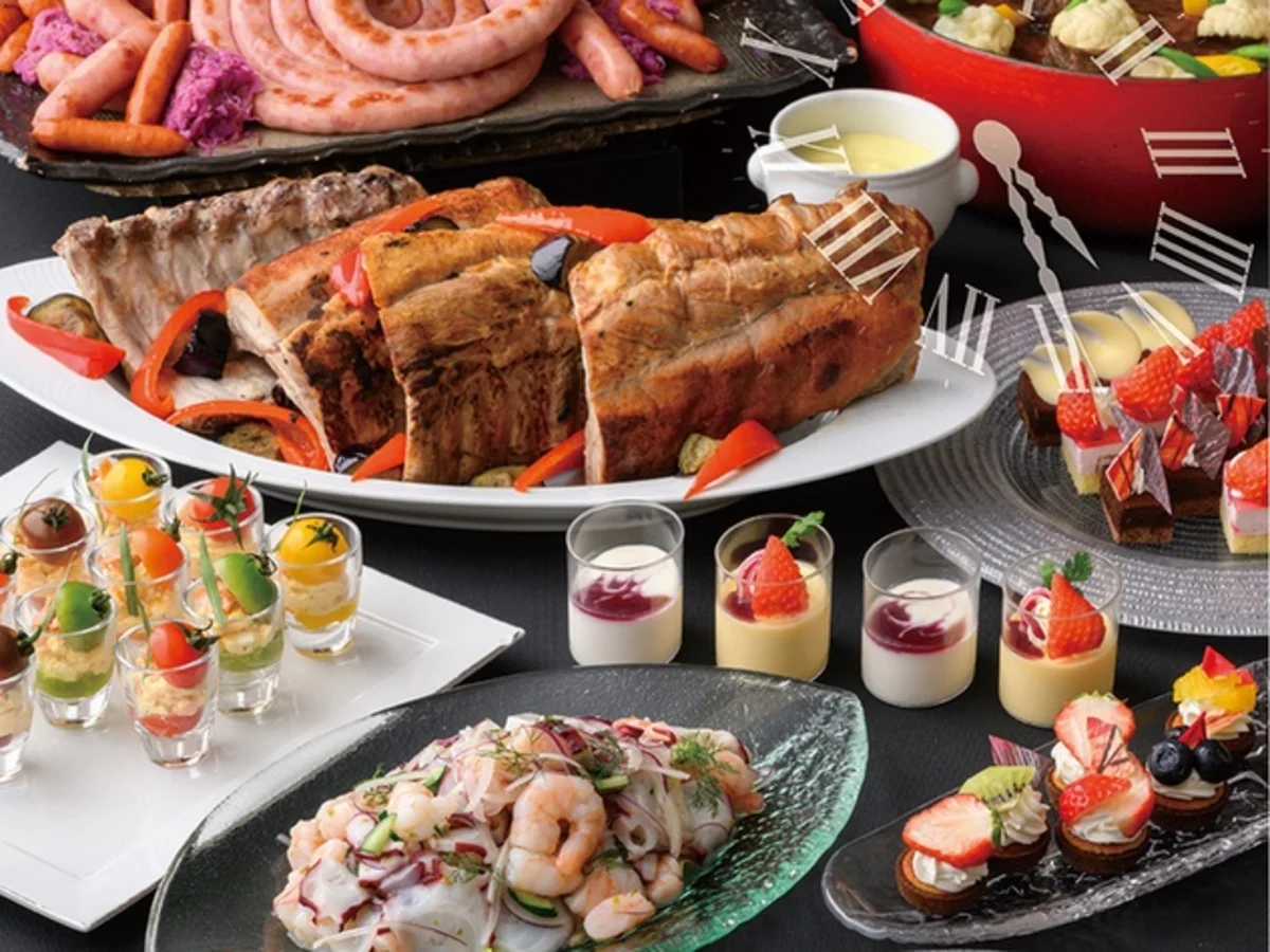 【海を望む上質空間×記念日ディナー】沖縄食材を楽しめるビュッフェ+乾杯ドリンク&メッセージを添えたアニバーサリーホールケーキ★ホテルモントレ沖縄スパ&リゾートの写真 3
