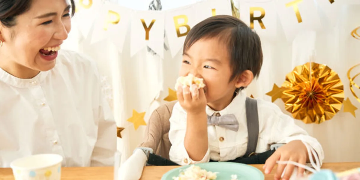 乾杯ドリンクの特典とさらに華やかにお祝いするオプション | 【お子様お祝いディナープラン】ファーストバースデー/七五三/ベビーシャワー★フレンチフルコース全6品＋乾杯ドリンク＋メッセージ付き特製デザート★みなとみらいのお子様に優しいレストランにて大人も愉しめるディナータイムを！
