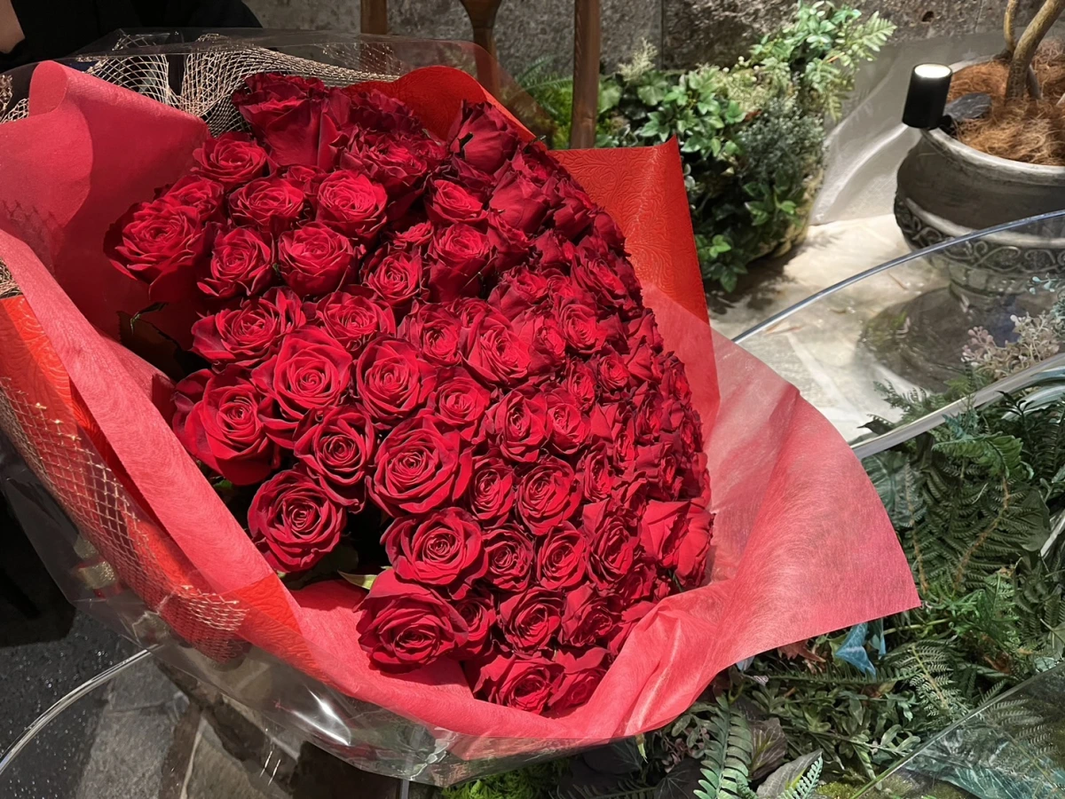 バラの花束