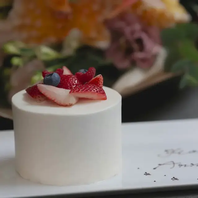 ホールケーキ