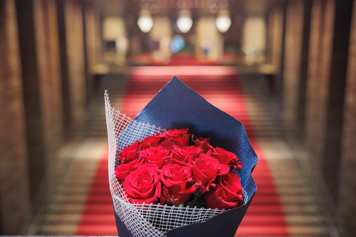 世界にひとつだけのプロポーズ専用バラ12本の花束「CELEBRATE ROSE」