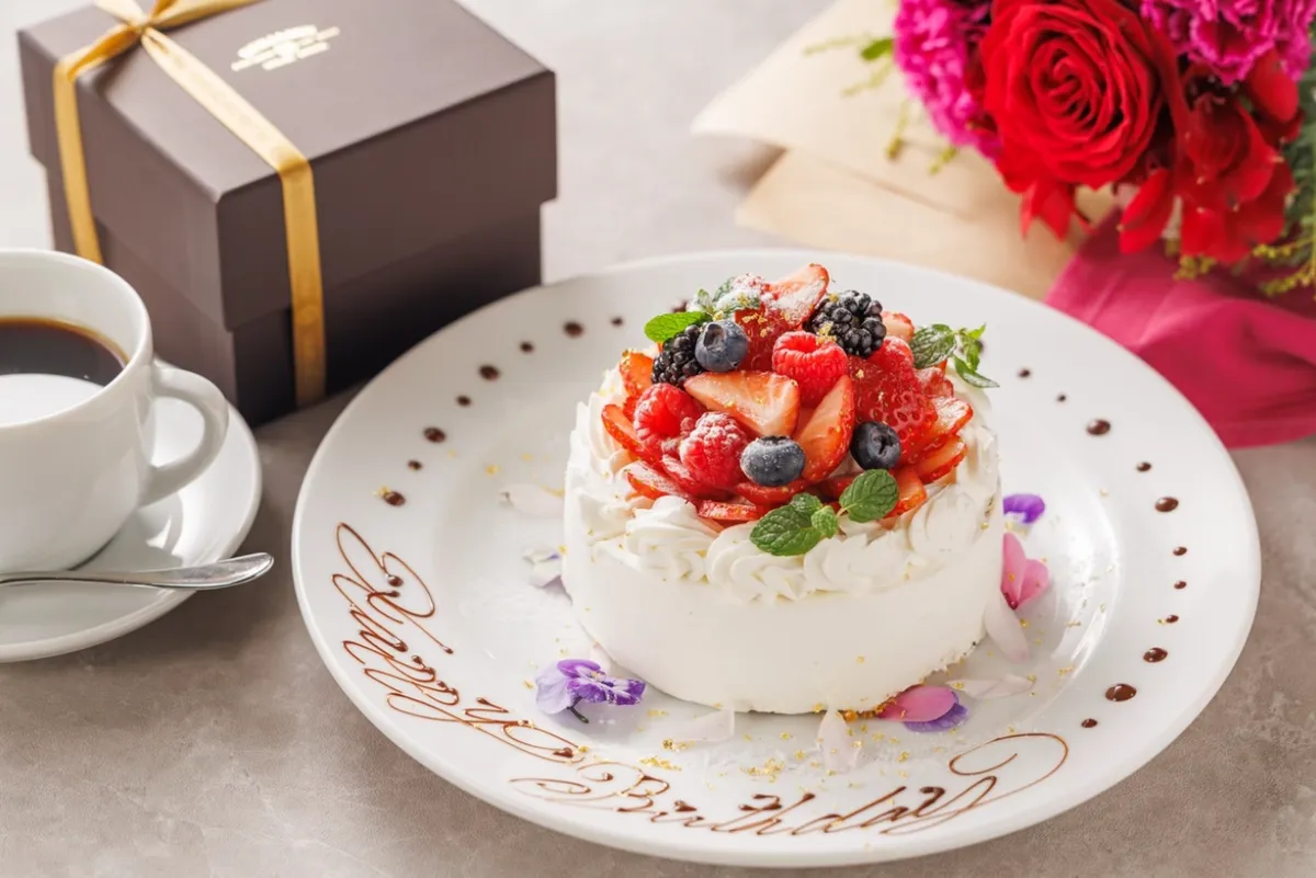 ホールケーキ 4号サイズ(直径12cm) 