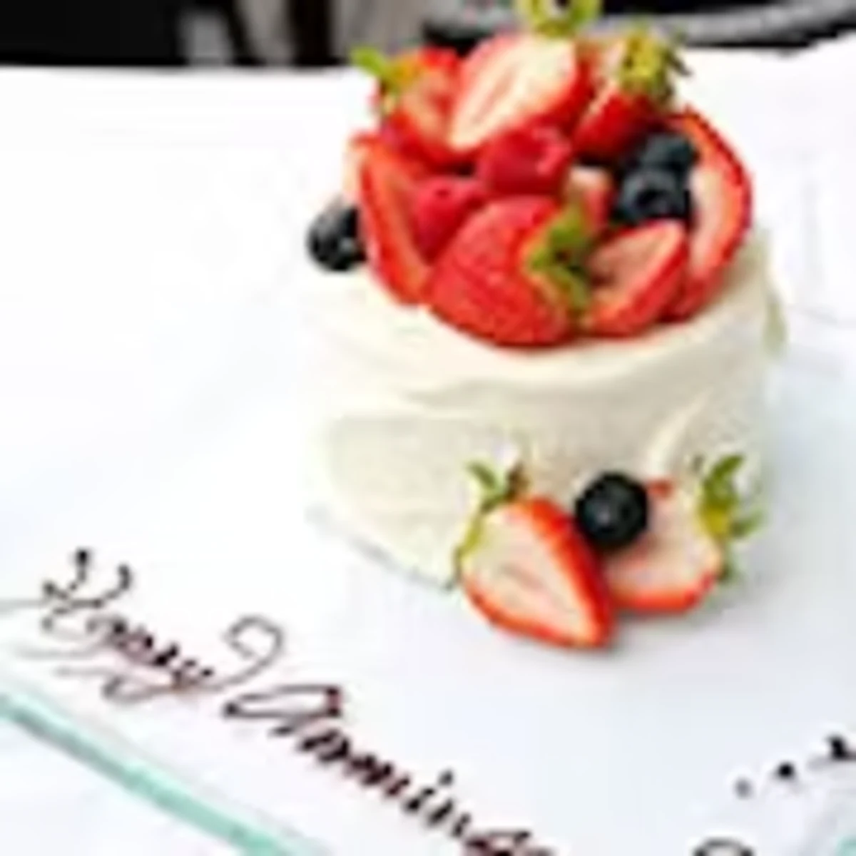 ホールケーキ(直径9cm、2~4名様用)