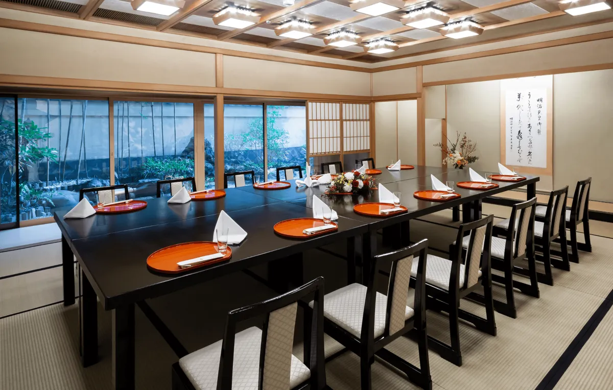 懐石料亭 花がすみ / 明治記念館